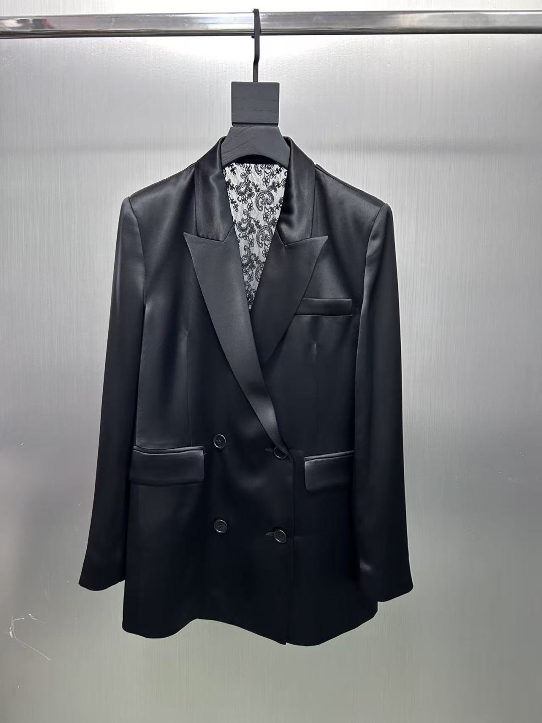 Yves Saint Laurent White Lace-Back Blazer - Pearl Luster, Stunning Design 8 cmp a1754149498117 4418