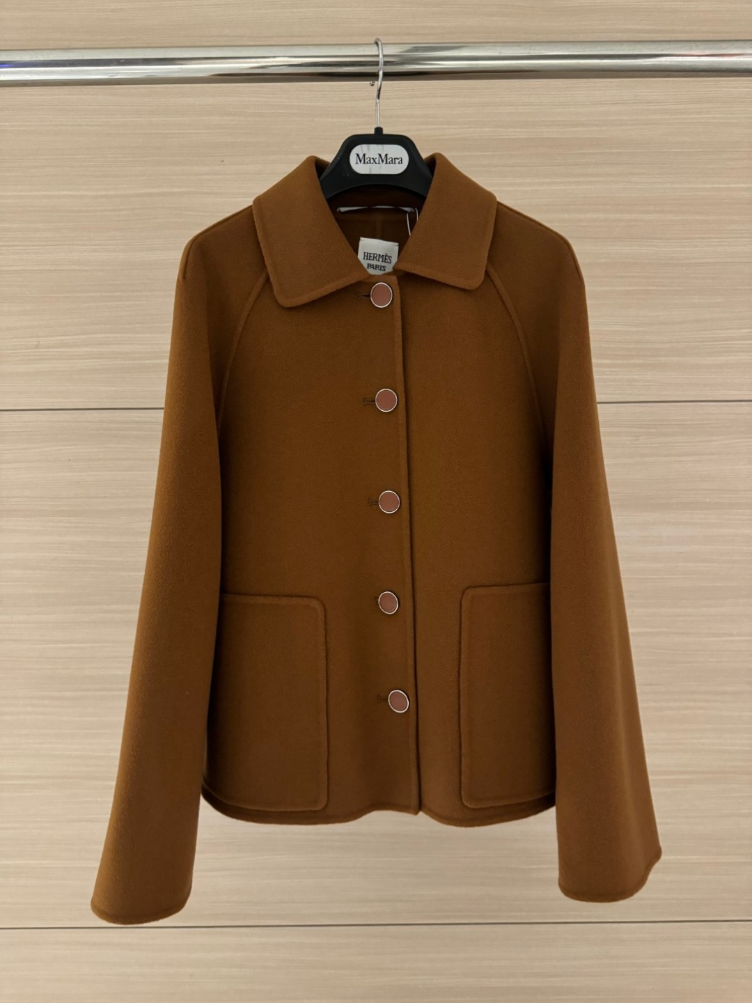 Elegant Cashmere Coat with Pocket Design - H$ Exclusive Collection 10 cmp a1756050371906 3572