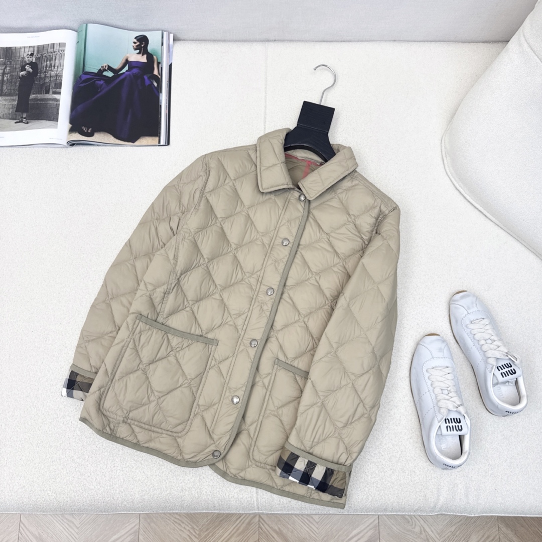 Burberry Quilted Down Puffer Jacket: Vintage-Inspired, Lightweight & Warm 10 cmp a1757864557999 8434