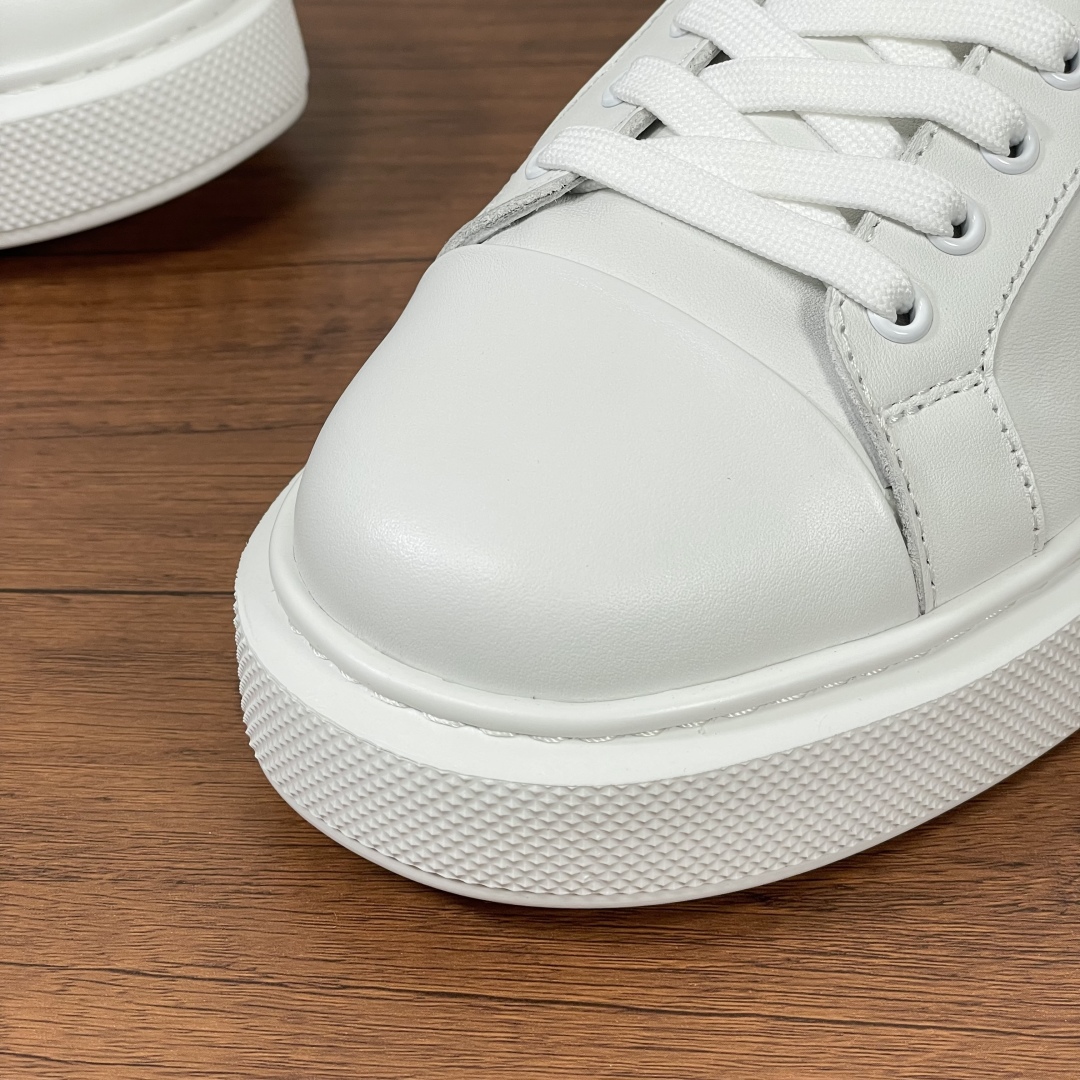 Prada Leather Sneakers - Classic Design, Comfortable Fit - White/Black 10 cmp i1740136332935 6047 0 8