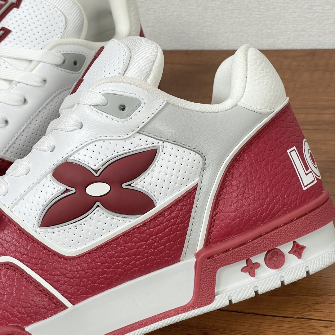 Louis Vuitton Trainer Sneakers in White and Red Leather, Size 39-44 9 cmp i1742039258180 1171 0 7