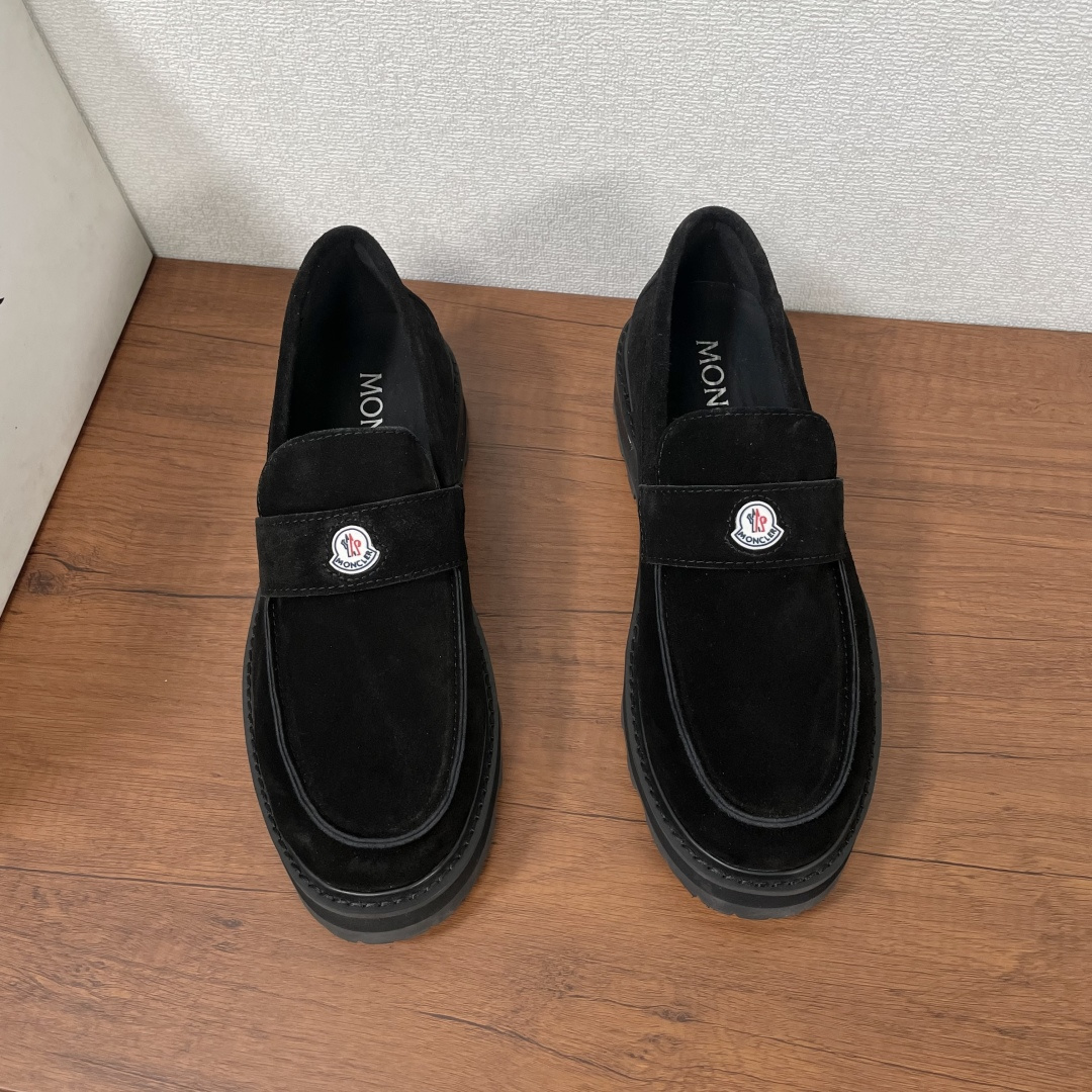 Moncler男 Style Leather Men's Shoes Lookbook Reference image 2