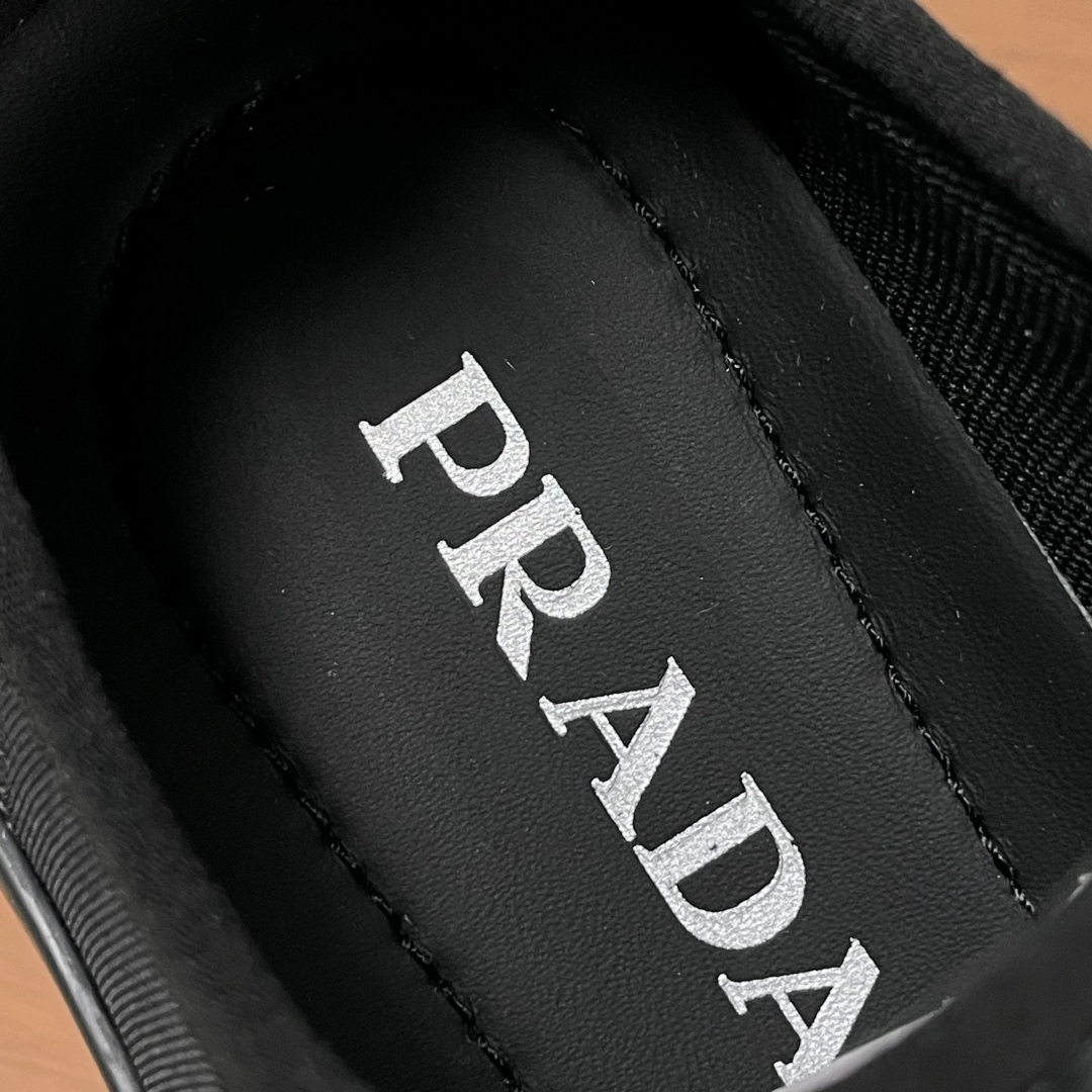Código: YS002838PRADA/Prada New Men's Nylon Fabric SneakersEstas zapatillas deportivas son una mezcl