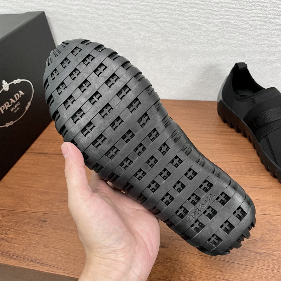 Código: YS002838PRADA/Prada New Men's Nylon Fabric SneakersEstas zapatillas deportivas son una mezcl