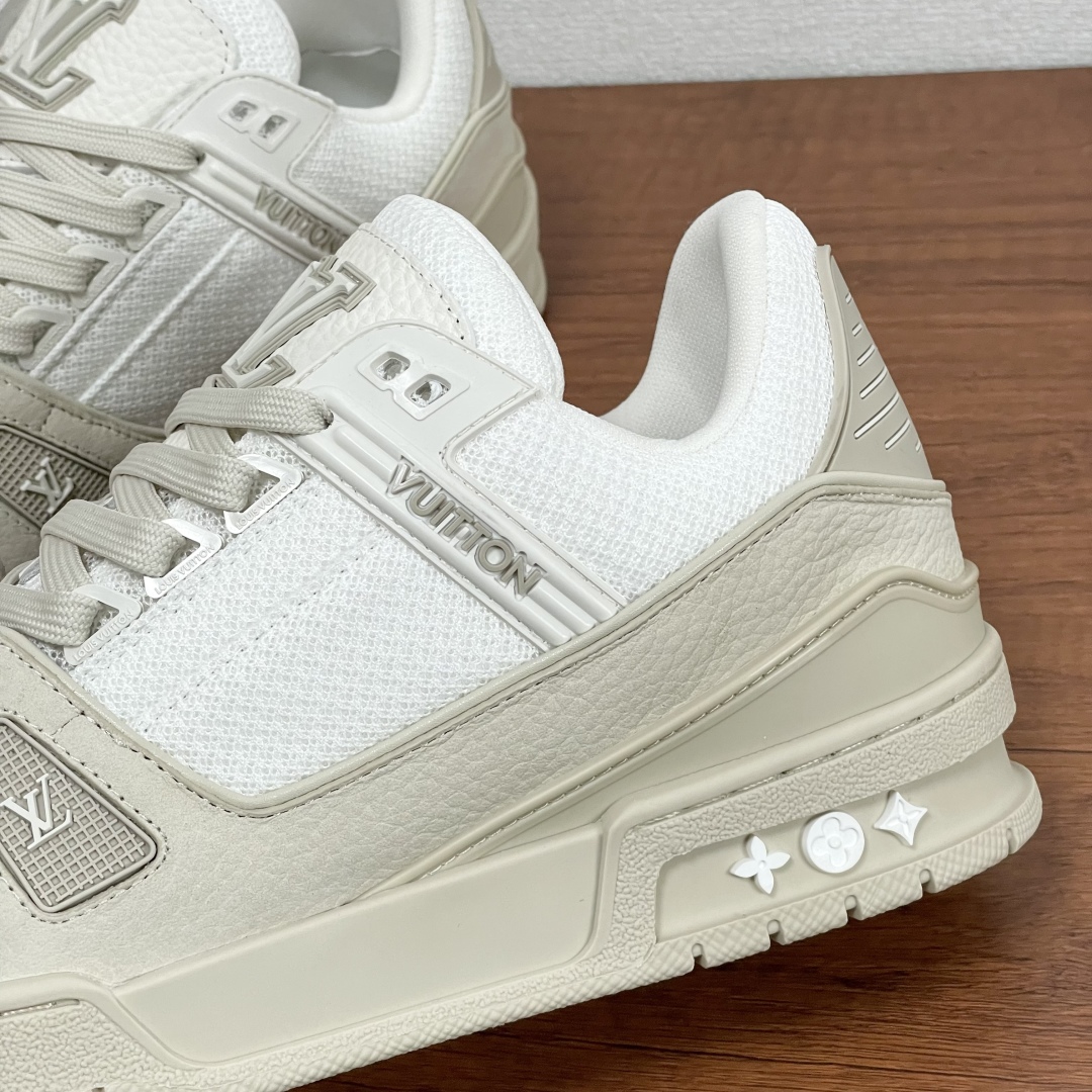 Louis Vuitton Trainer Sneakers Mesh and Leather White/Beige- Tone 9 cmp i1748435991380 225 0 7