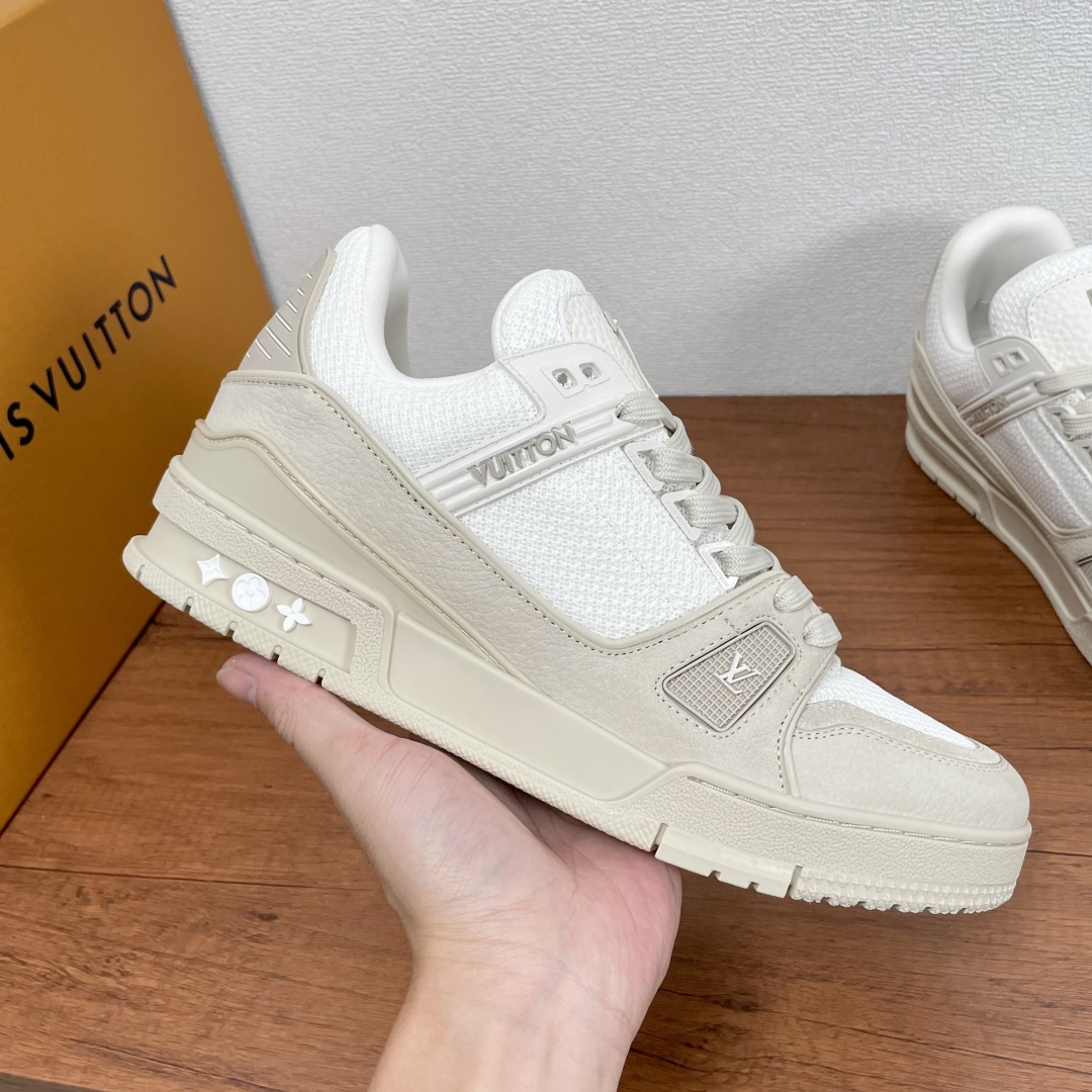Louis Vuitton Trainer Sneakers Mesh and Leather White/Beige- Tone 5 cmp i1748435995634 7135 0 3