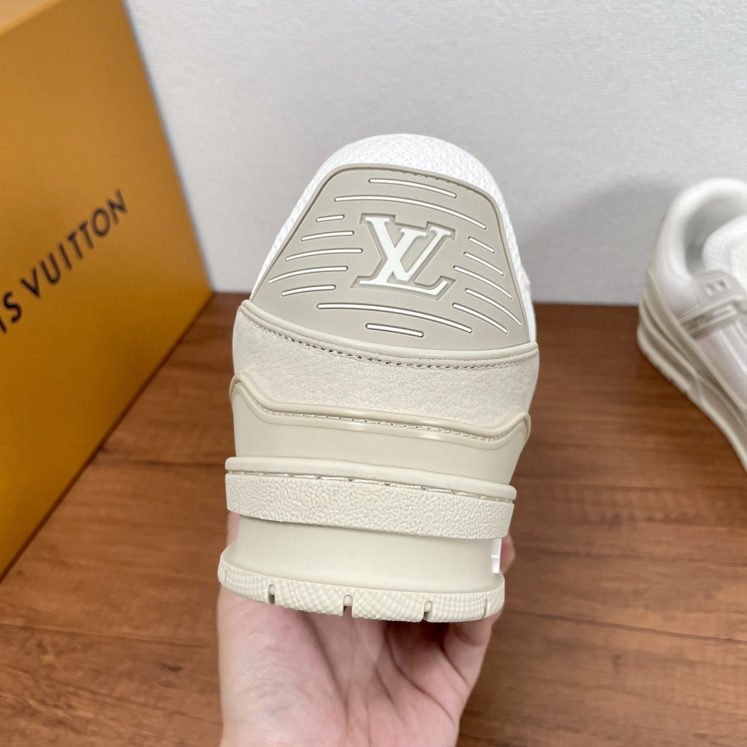 Louis Vuitton Trainer Sneakers Mesh and Leather White/Beige- Tone 6 cmp i1748435995635 1479 0 4