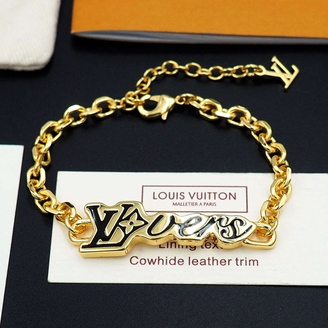 LV Vers Donkey Bracelets: Simple Toucher Style with Light Metal Integration - 图片 4
