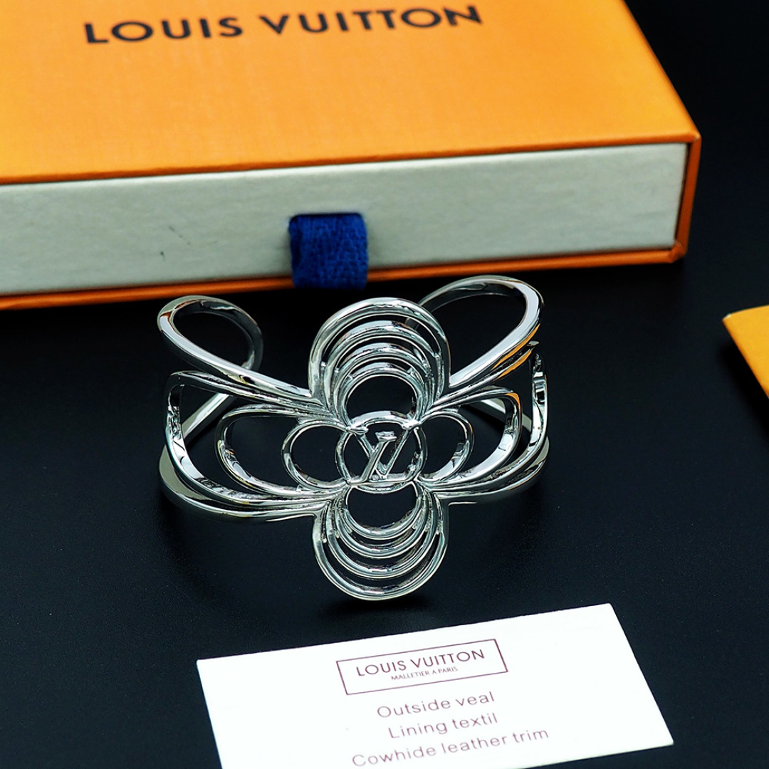 LV Breeze Bracelet: Seamen’s Knots Inspired Metal Wire Design for Day and Night - 图片 5