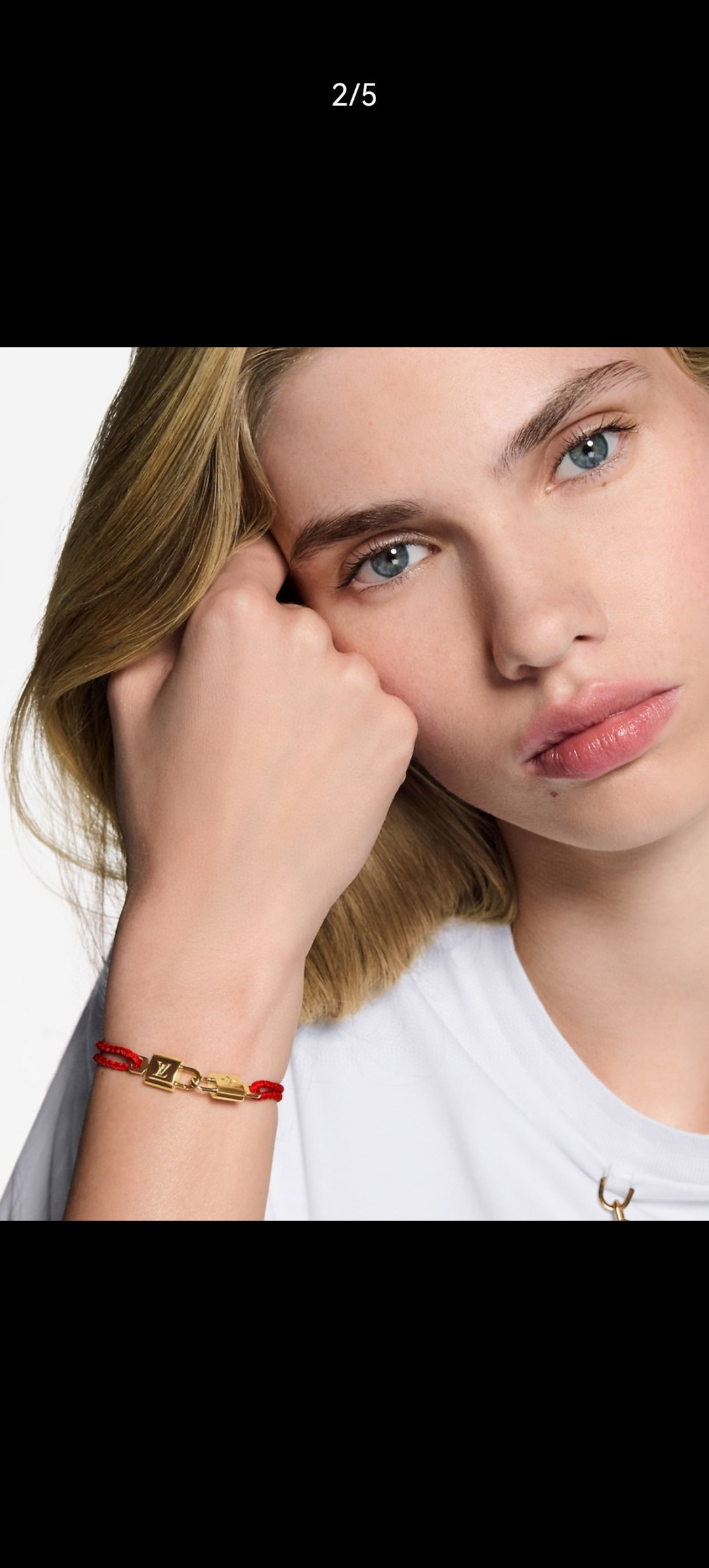 NO:582693,Pilujia's new Twin Locked bracelet recalls Louis Vuitton's trunk-making heritage with an elegant style that can easily brighten up any look. The dazzling padlock reflects the LV letters and Monogram flowers, and the braided wire loop adds bright touches. Bracelet19860909批驴家新款Twin Locked 双锁手绳以典雅格调回溯路易威登制箱传承,可轻松点亮各式造型.耀目挂锁映现LV字母和 Monogram 花卉,编织线绳圈环再添明丽笔触. 手绳XB851-2550,饰品精品,louis vuitton,louis vuitton,louis vuitton,louis vuitton,Jewelry