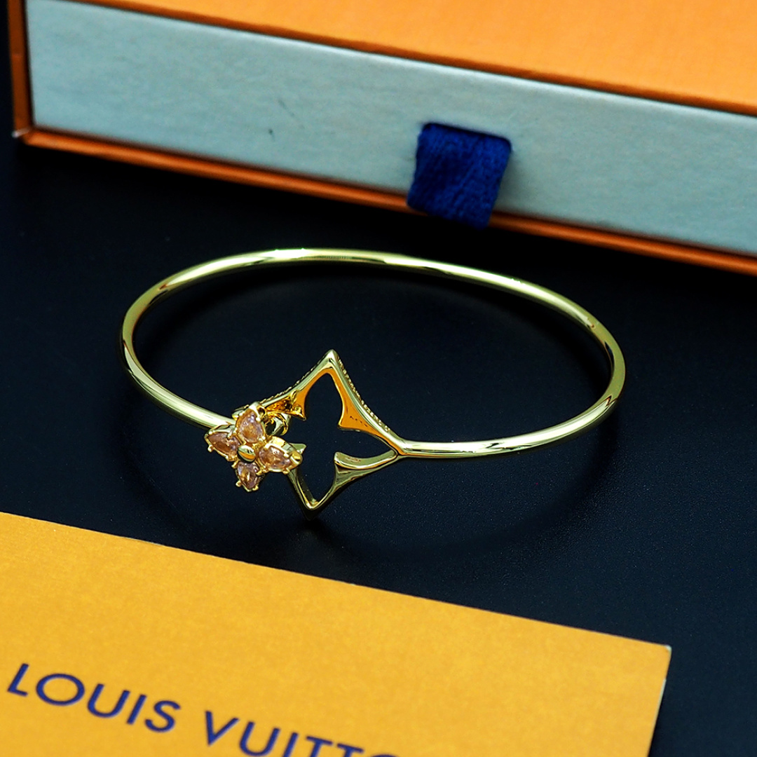 Fendi Haute Couture Haute Couture Fine Jewelry Necklace Bracelet Ring 3