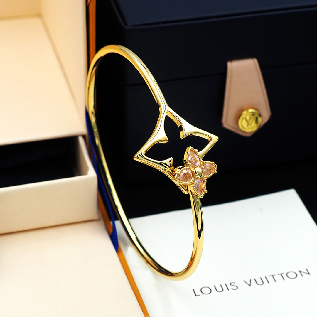 Fendi Haute Couture Haute Couture Fine Jewelry Necklace Bracelet Ring 5