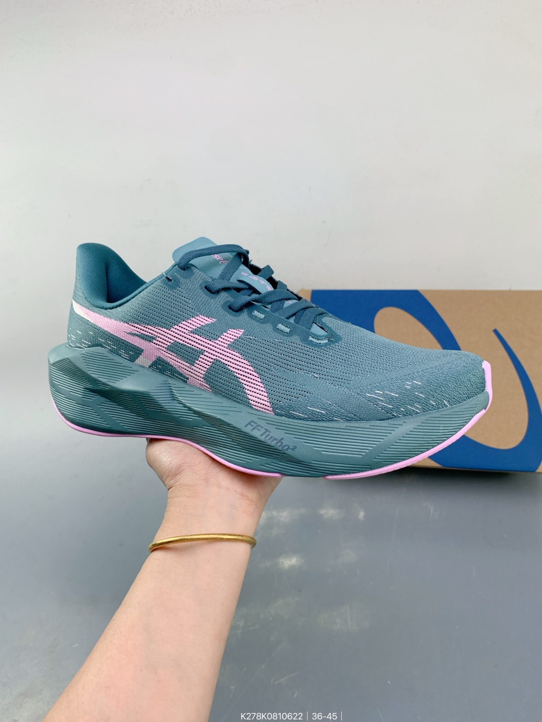 Asics Novablast 6 LE, photo 2