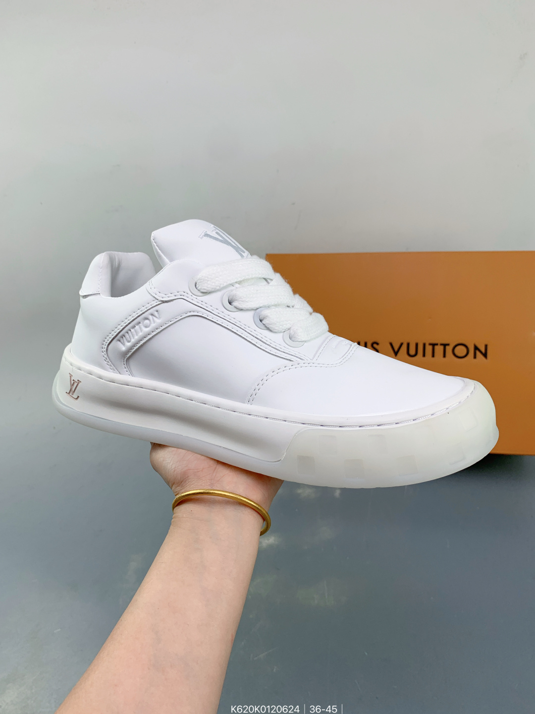 LV Louis Vuitton Tilted