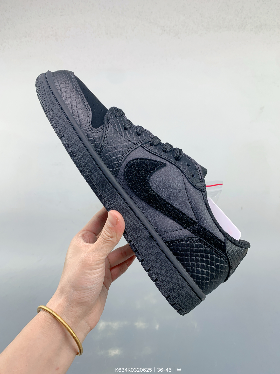 Travis Scott x Fragment Design Jordan Air, photo 2