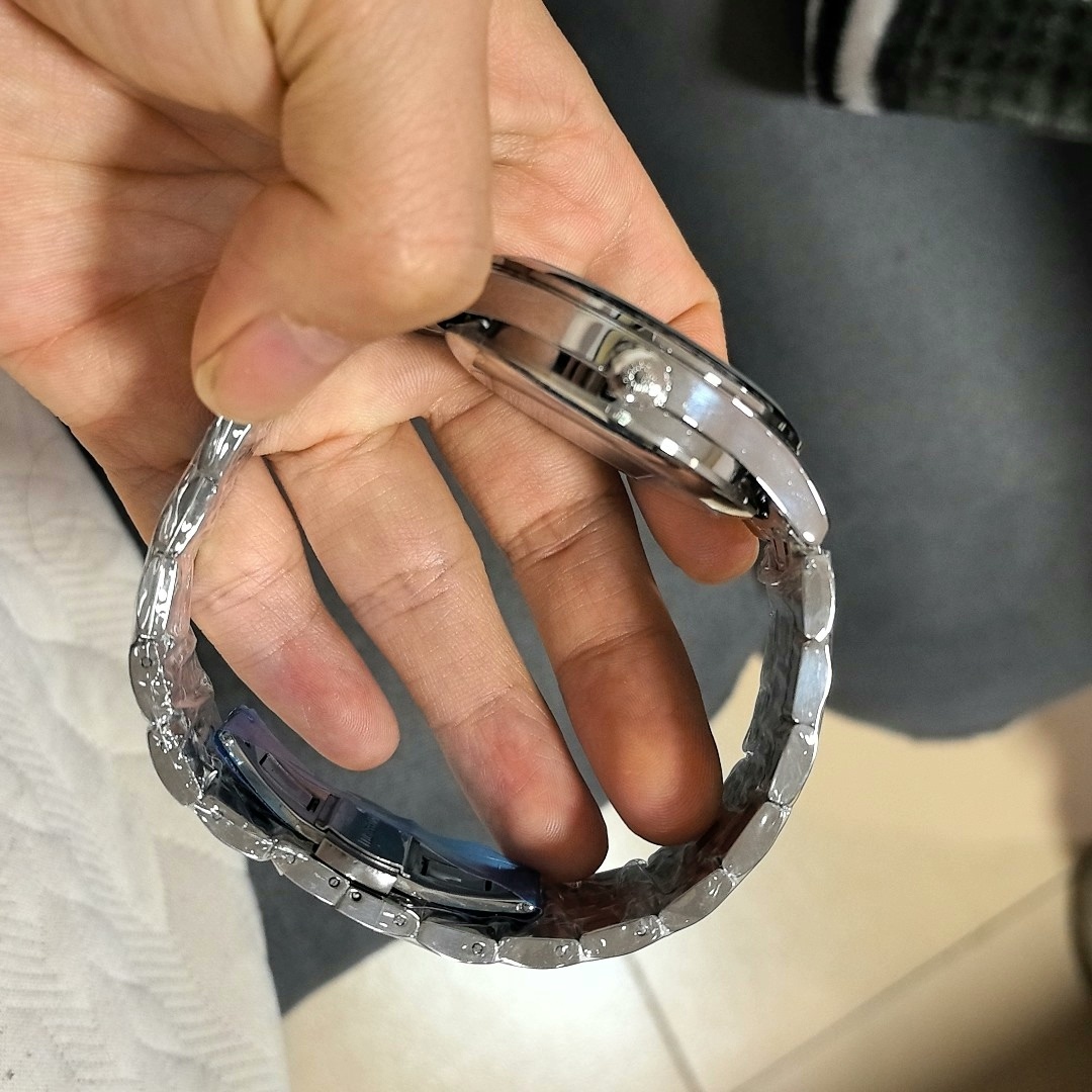 售价:104💰手表之家版🔎广州西站款(原机芯定制,官网可查询品牌)浪琴 时尚高端大气商务男表， 实心钢壳钢带，机械表，表经41 男士必备