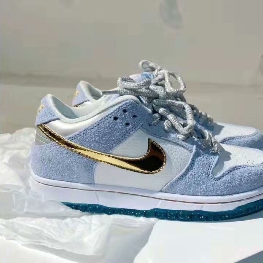 售价:43💰冰雪奇缘篇♻️严格筛选版(冬季限定版本)Nike Dunk 防滑|||耐磨 复古 运动 轻便 板鞋 SB/低帮/Sean Cliver联名/冰雪奇缘                                 
码数：36-44