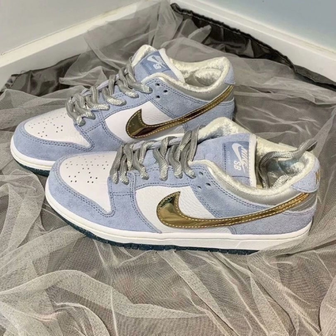 售价:43💰冰雪奇缘篇♻️严格筛选版(冬季限定版本)Nike Dunk 防滑|||耐磨 复古 运动 轻便 板鞋 SB/低帮/Sean Cliver联名/冰雪奇缘                                 
码数：36-44