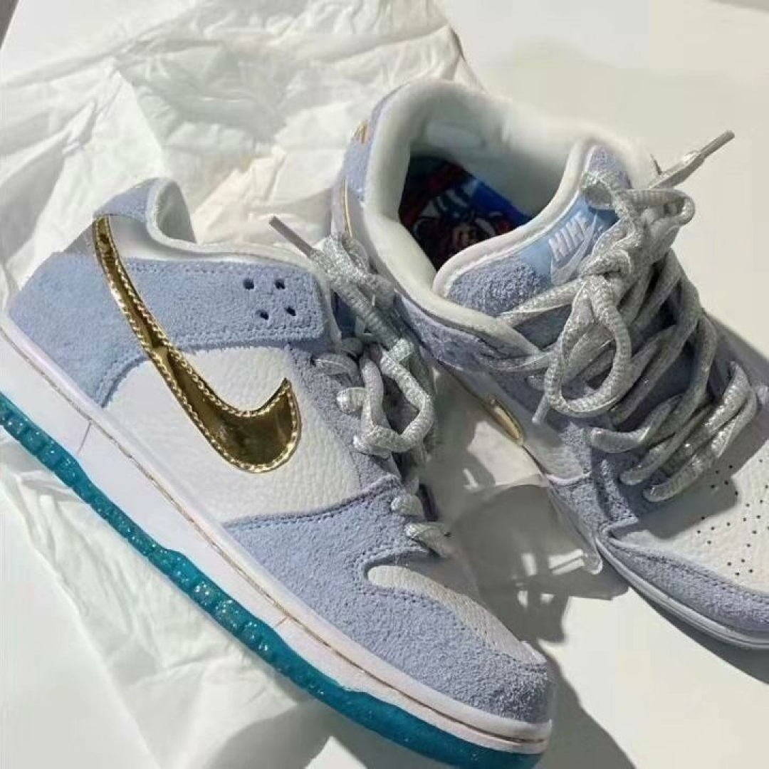 售价:43💰冰雪奇缘篇♻️严格筛选版(冬季限定版本)Nike Dunk 防滑|||耐磨 复古 运动 轻便 板鞋 SB/低帮/Sean Cliver联名/冰雪奇缘                                 
码数：36-44
