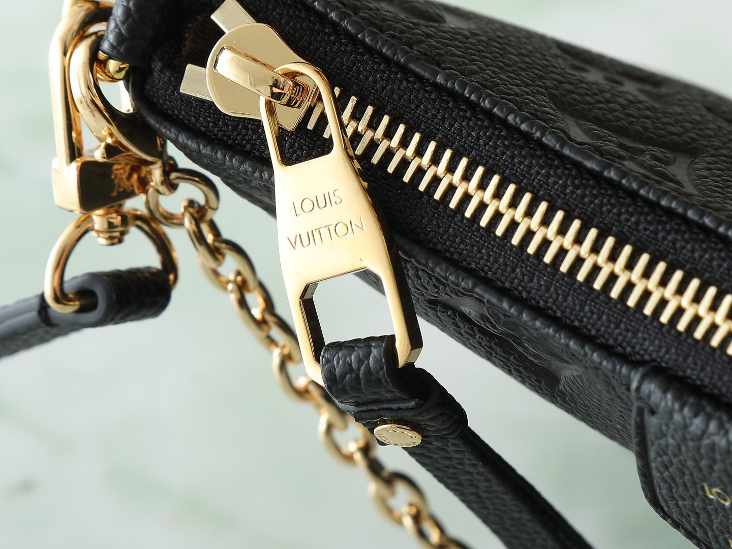 【顶级原单 独家实拍】M80349黑 M81066白 2022 春季系列 Easy Pouch On S