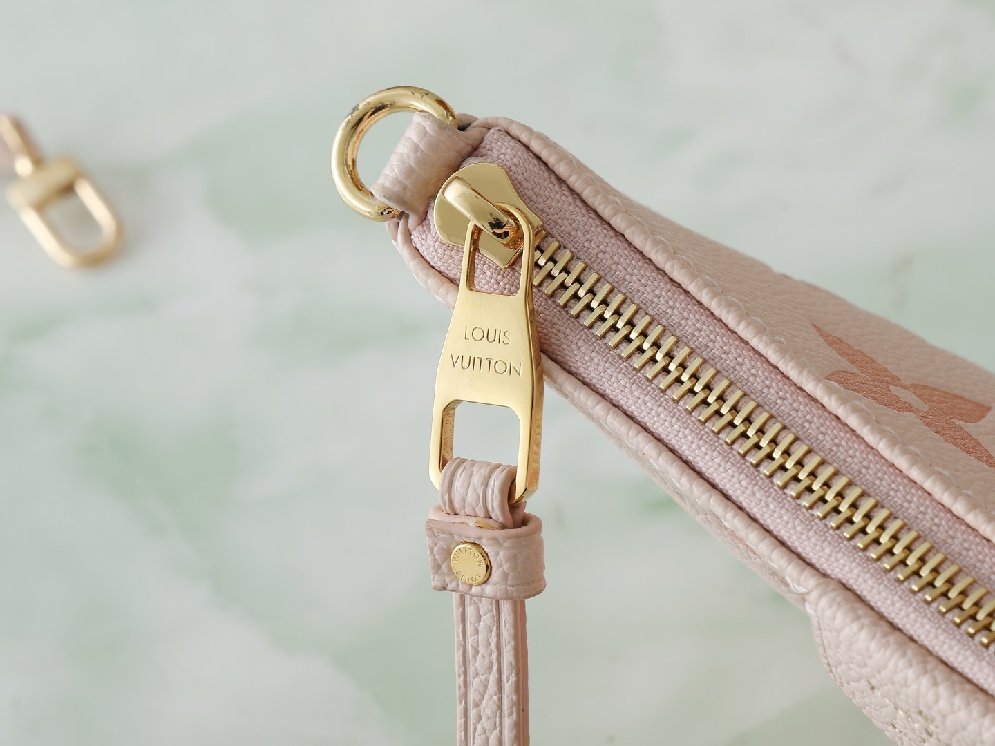 【顶级原单 独家实拍】M80349粉色 全皮麻将包系列 M82346 本款 Easy Pouch 手袋出