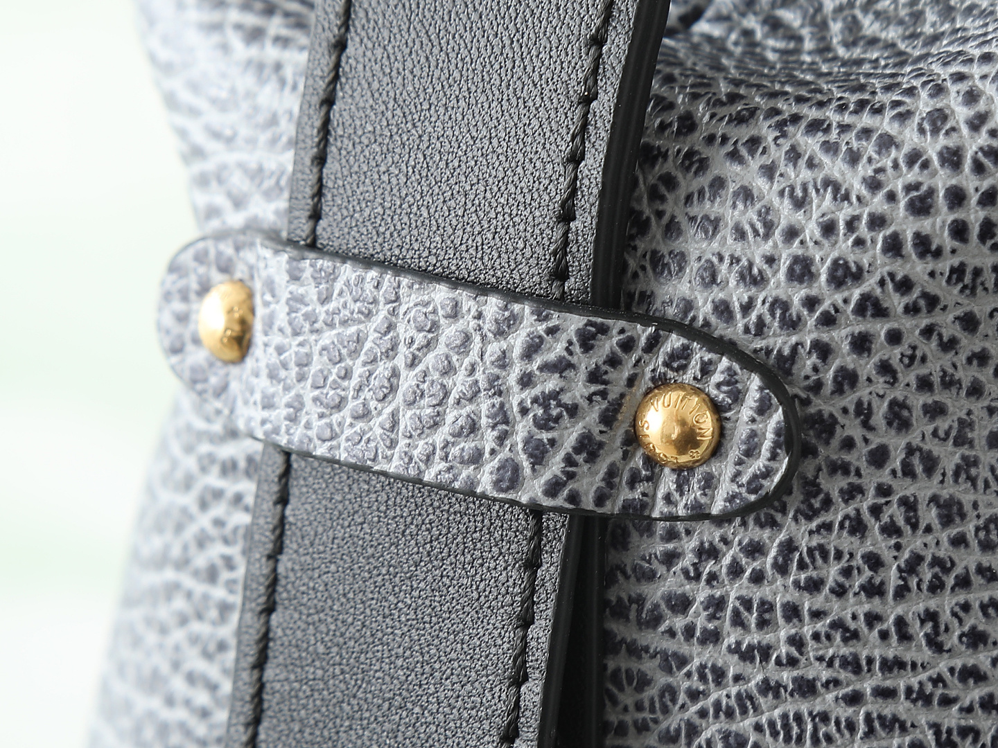 【顶级原单 独家实拍】M14702灰蓝 全皮机车包 LV Biker 小号手袋 M14514黑色 M14