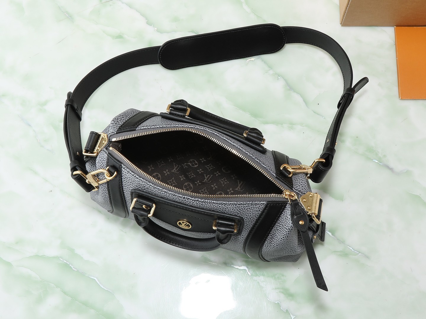 【顶级原单 独家实拍】M14702灰蓝 全皮机车包 LV Biker 小号手袋 M14514黑色 M14