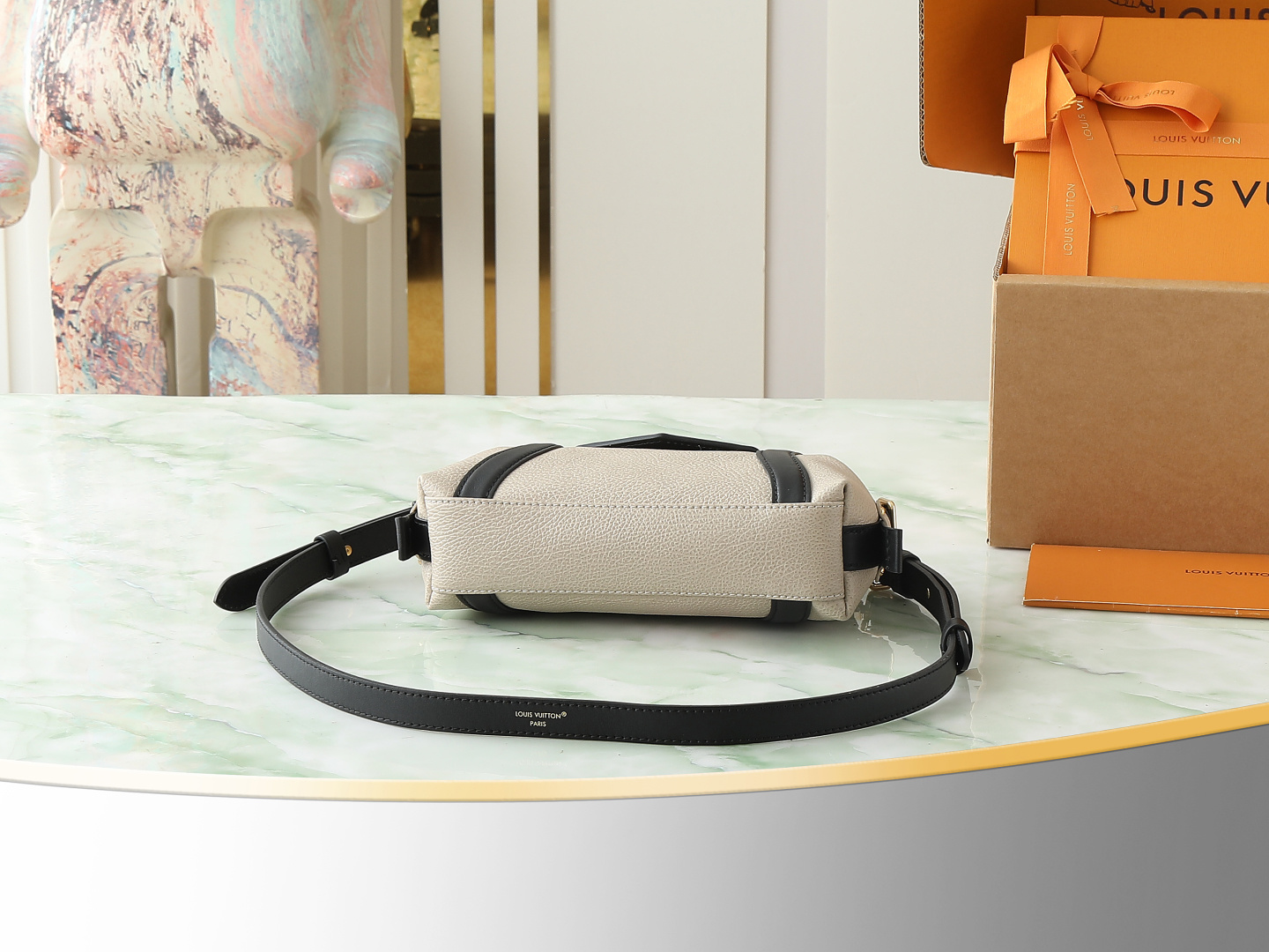 【顶级原单 独家实拍】M14721灰褐色 全皮机车包 M14702 M14623 NANO LV BIK