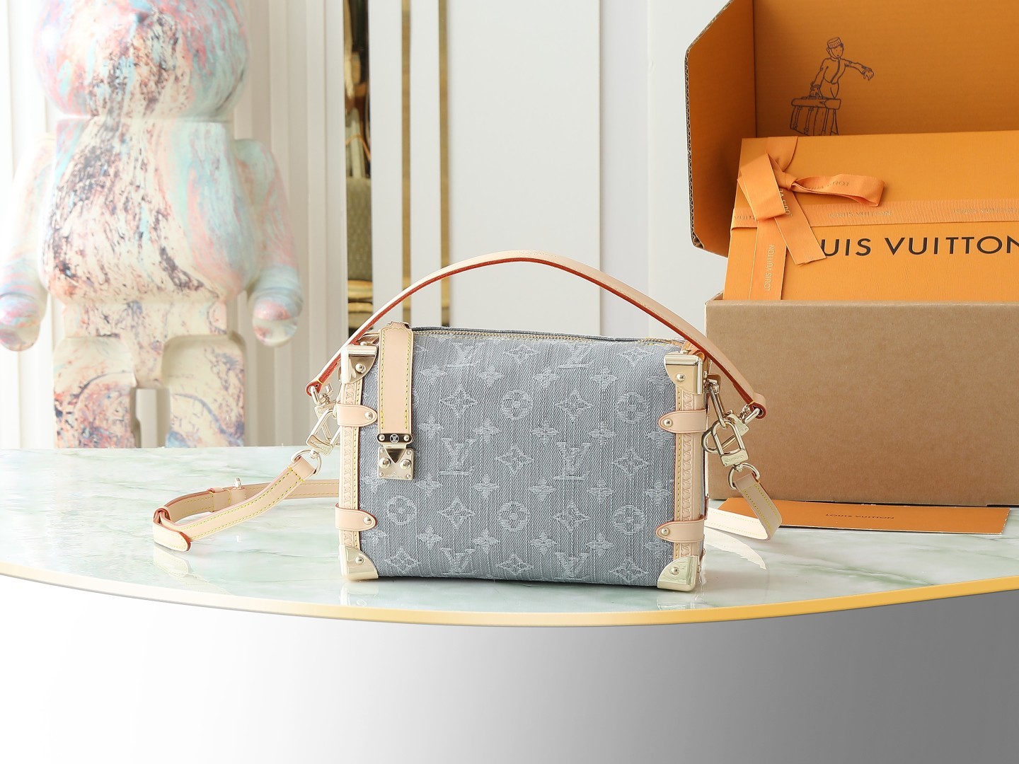 【顶级原单 独家实拍】M13285新灰色 牛仔布软盒子 Side Trunk 中号手袋 以 Louis