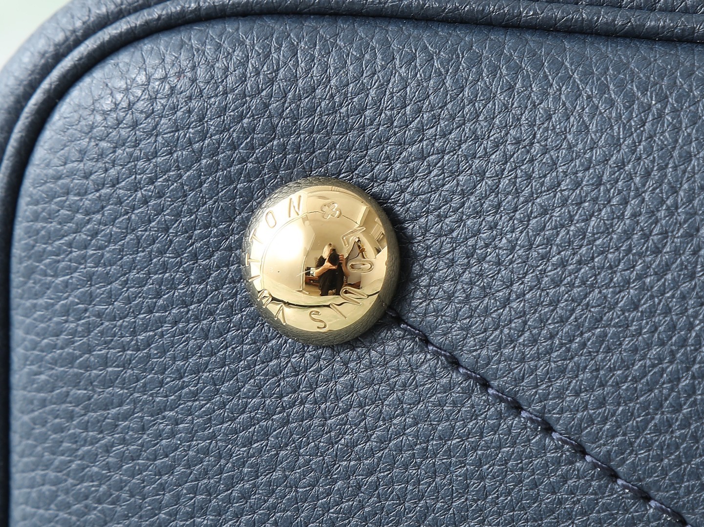 【顶级原单 独家实拍】M14317深蓝/镂空 全皮水桶包 Blossom Ys 小号手袋 本款 Blos