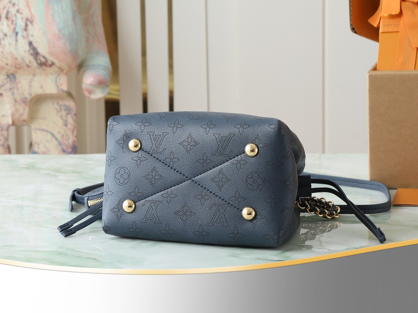 【顶级原单 独家实拍】M14315深蓝/镂空 全皮水桶包 BELLA 手袋 本款 Bella 手袋为 M