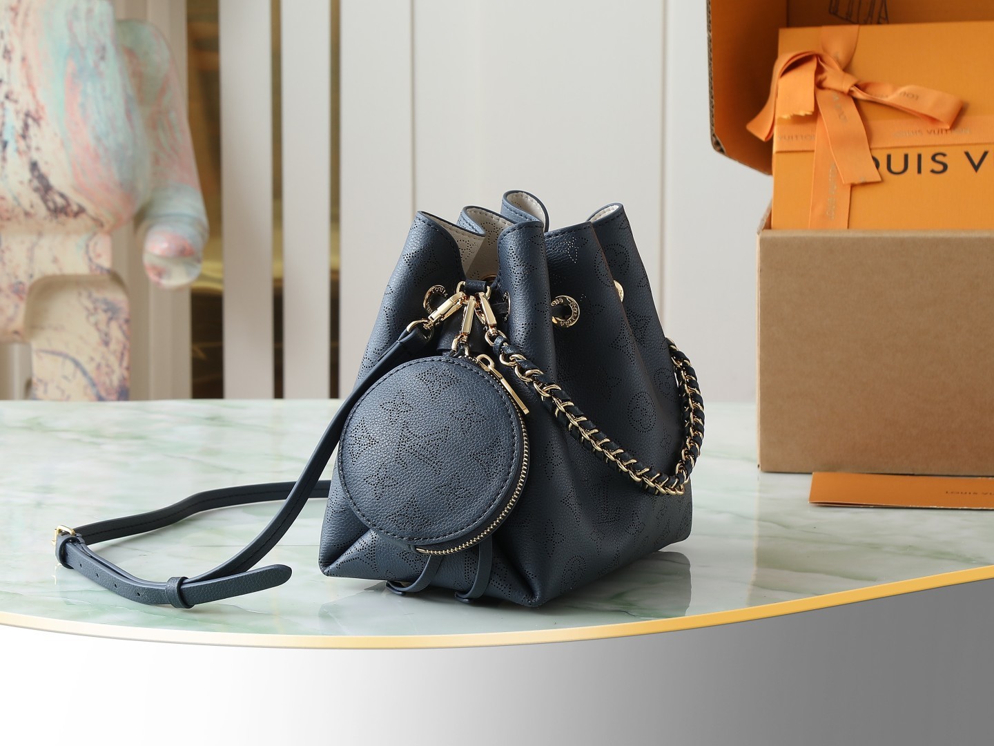 【顶级原单 独家实拍】M14315深蓝/镂空 全皮水桶包 BELLA 手袋 本款 Bella 手袋为 M