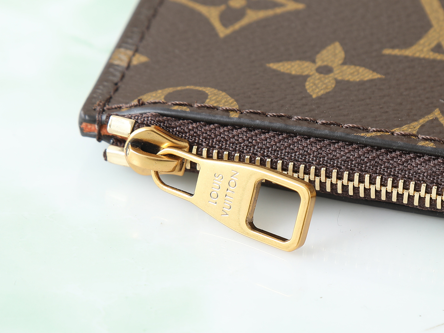 【顶级原单 独家实拍】M14417 黑色 Low Key Cookie 中号手袋,以典雅设计彰显品牌传承