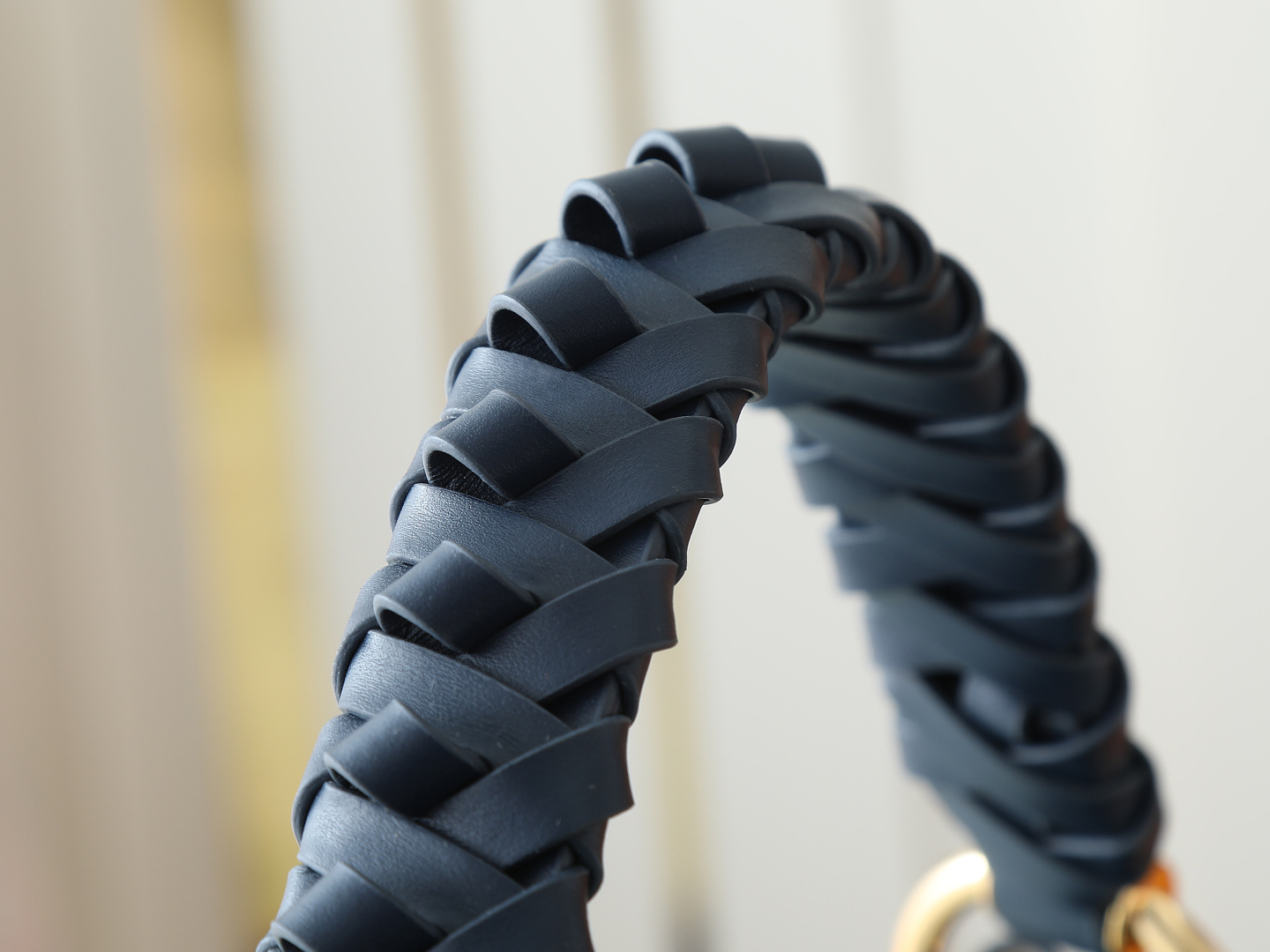 【顶级原单 独家实拍】M14310深蓝 m53188这款Carmel包由Mahina穿孔小牛皮制成,其低