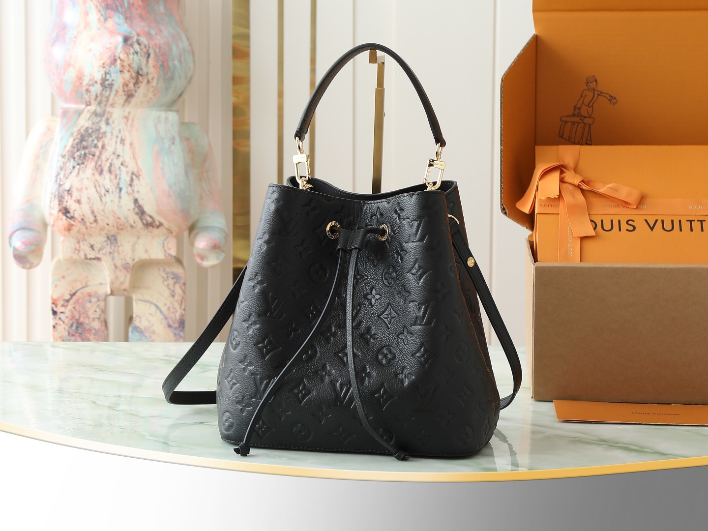【顶级原单 独家实拍】M45256 NéoNoé 中号水桶包取材 Monogram Empreinte