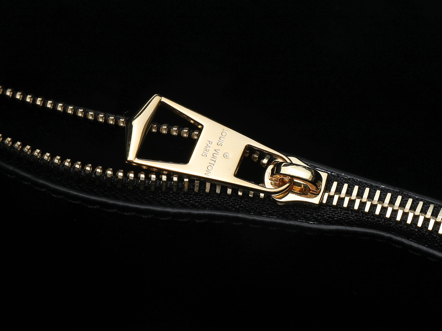 【顶级原单 独家实拍】M45256 NéoNoé 中号水桶包取材 Monogram Empreinte