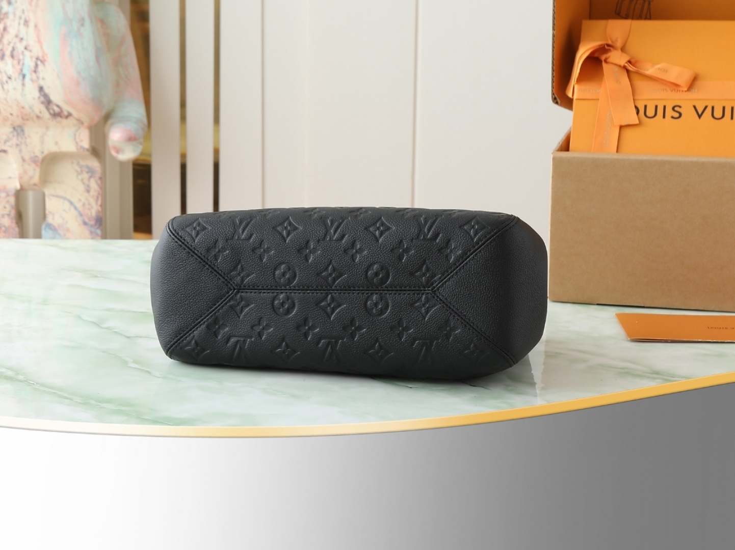 【顶级原单 独家实拍】M14414黑色 本款 Anytime 小号手袋回溯诞生于 1988 年的 Pro