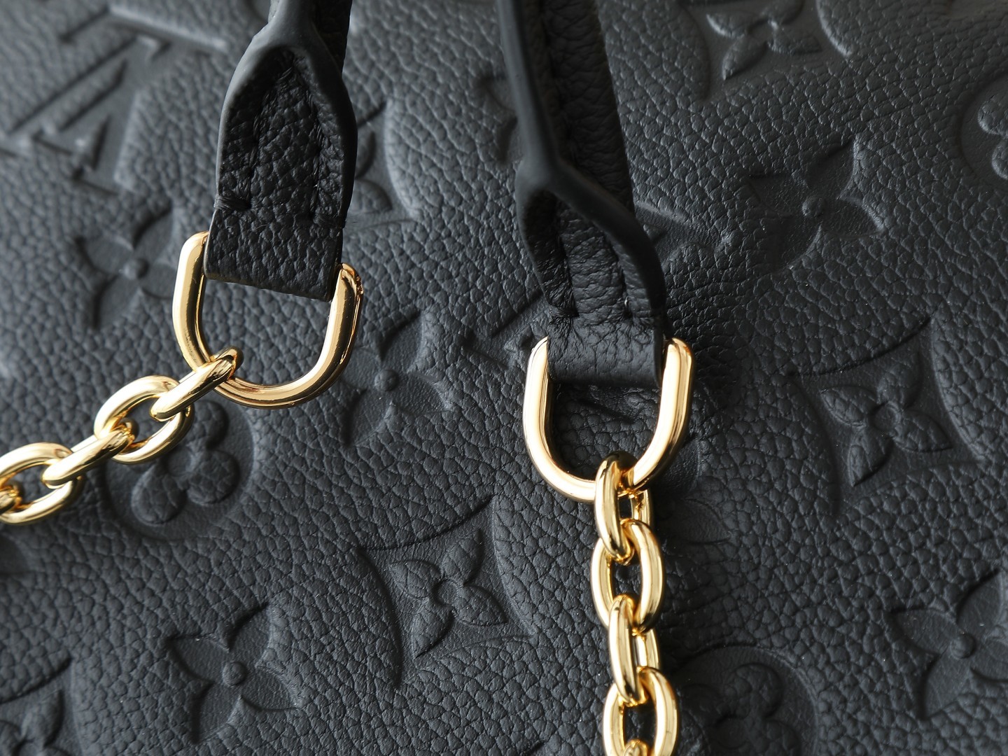 【顶级原单 独家实拍】M14414黑色 本款 Anytime 小号手袋回溯诞生于 1988 年的 Pro