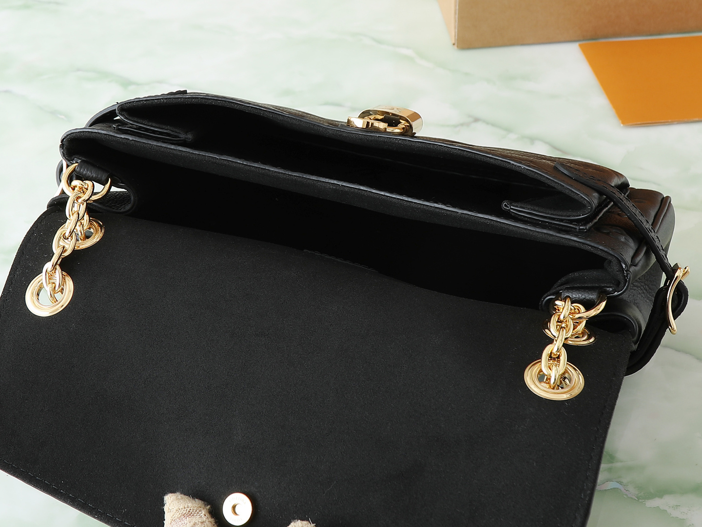 【顶级原单 独家实拍】M14604黑色 全皮压花链条包 当季新款 ANYTIME FLAP BAG 手袋