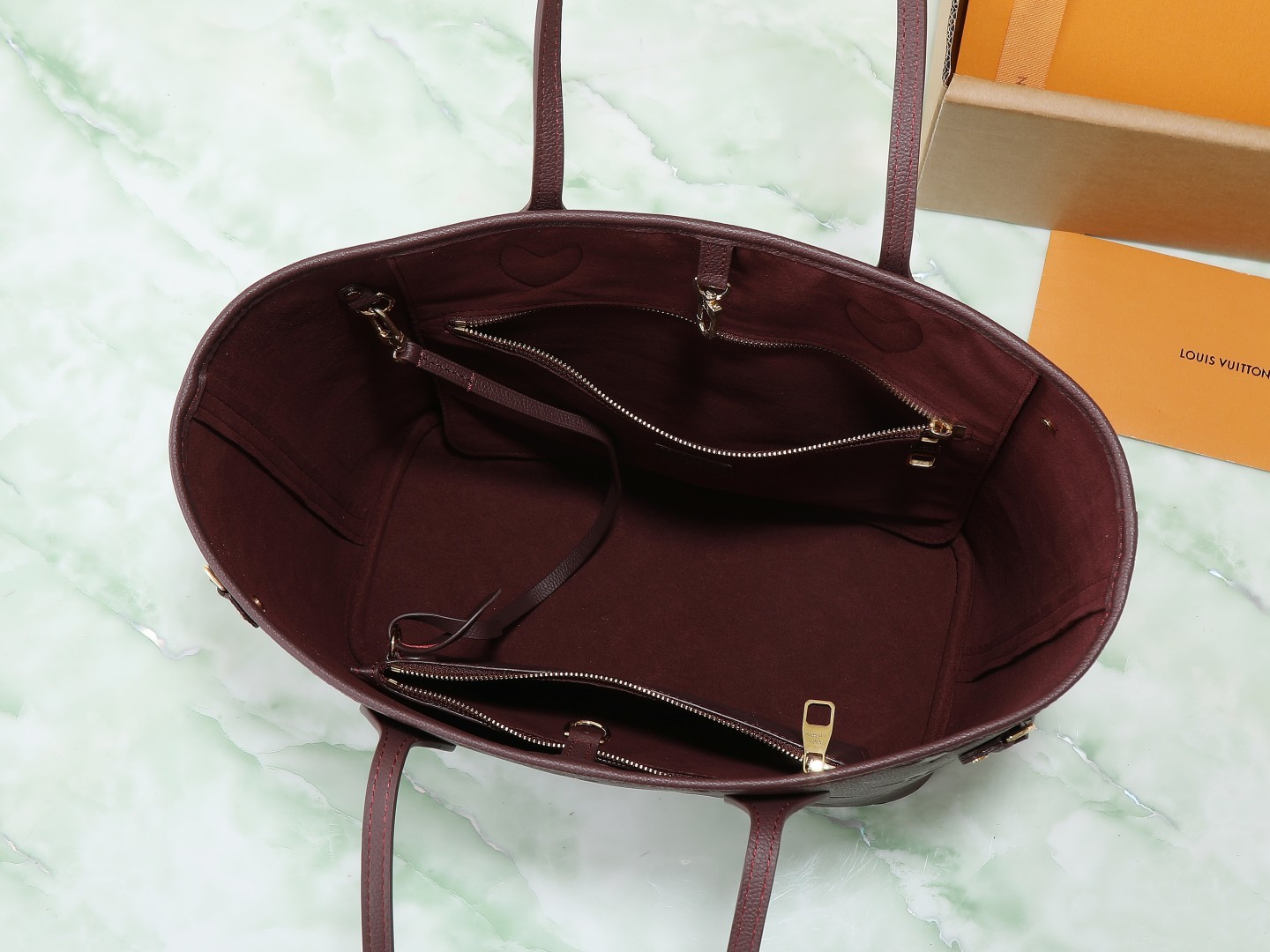 【顶级原单 独家实拍】M46599酒红 M45686 全皮压花购物袋系列 Neverfull 中号手袋