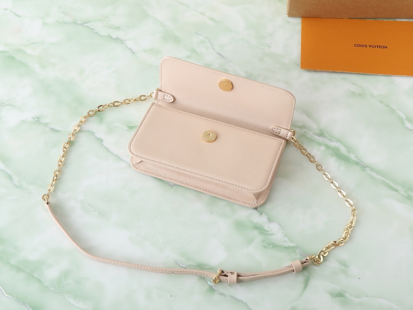 【顶级原单 独家实拍】M14581杏色 全皮链条包 当季新款 WALLET ON CHAIN LV BL