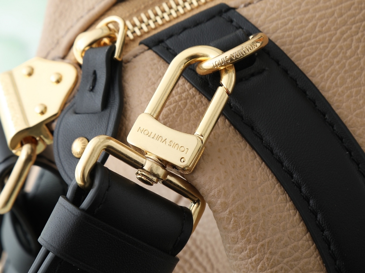 【顶级原单 独实家拍】 M25557浅棕 M14700黑色 M14702灰蓝 本款 LV Biker 中