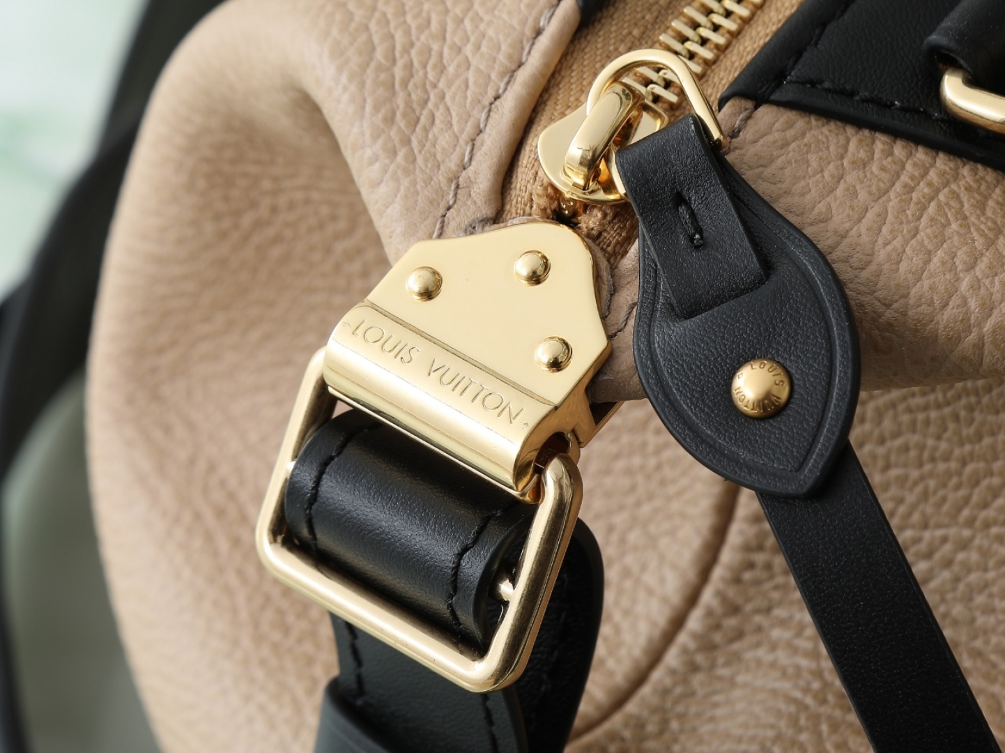 【顶级原单 独实家拍】 M25557浅棕 M14700黑色 M14702灰蓝 本款 LV Biker 中