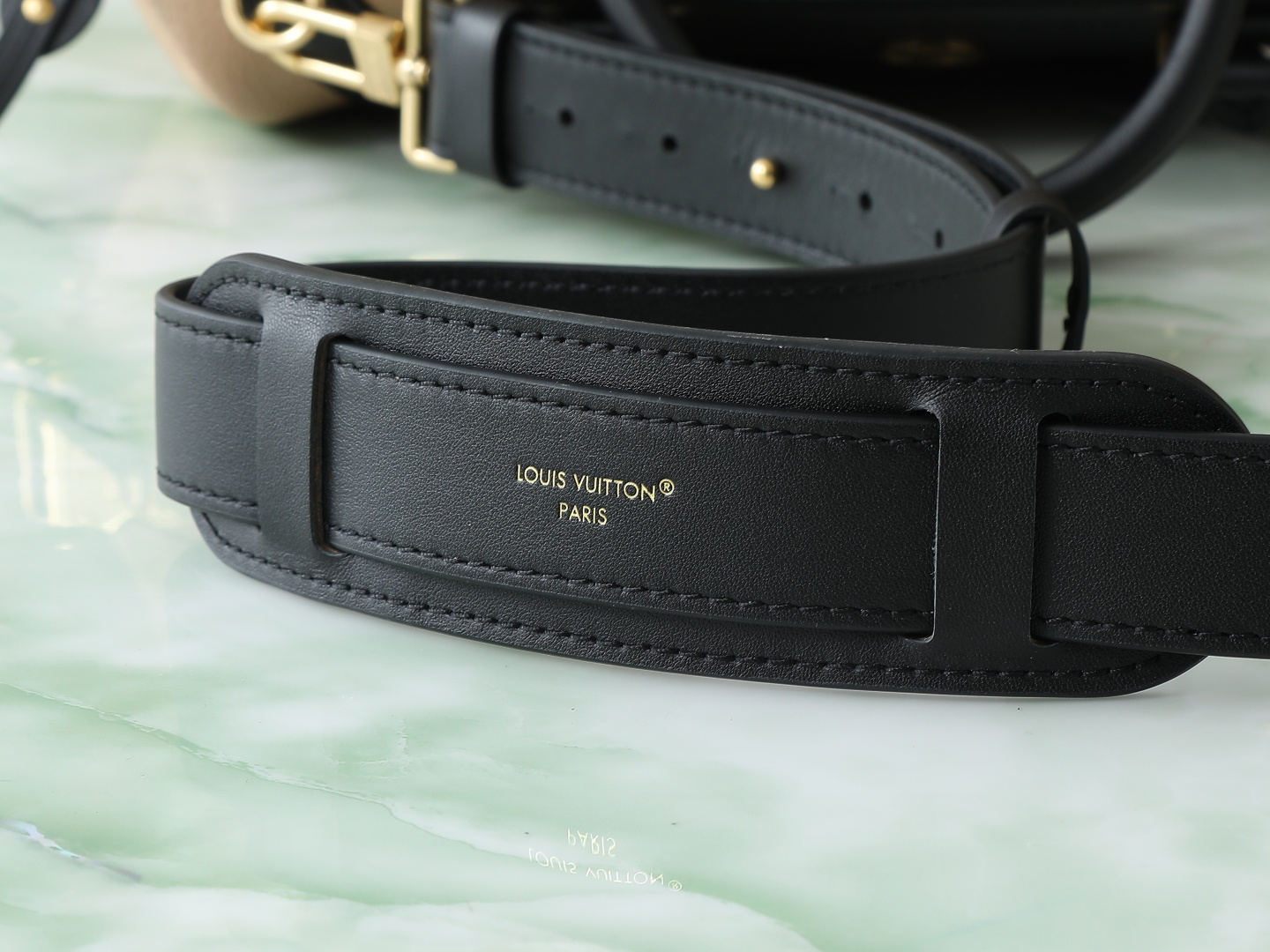 【顶级原单 独实家拍】 M25557浅棕 M14700黑色 M14702灰蓝 本款 LV Biker 中