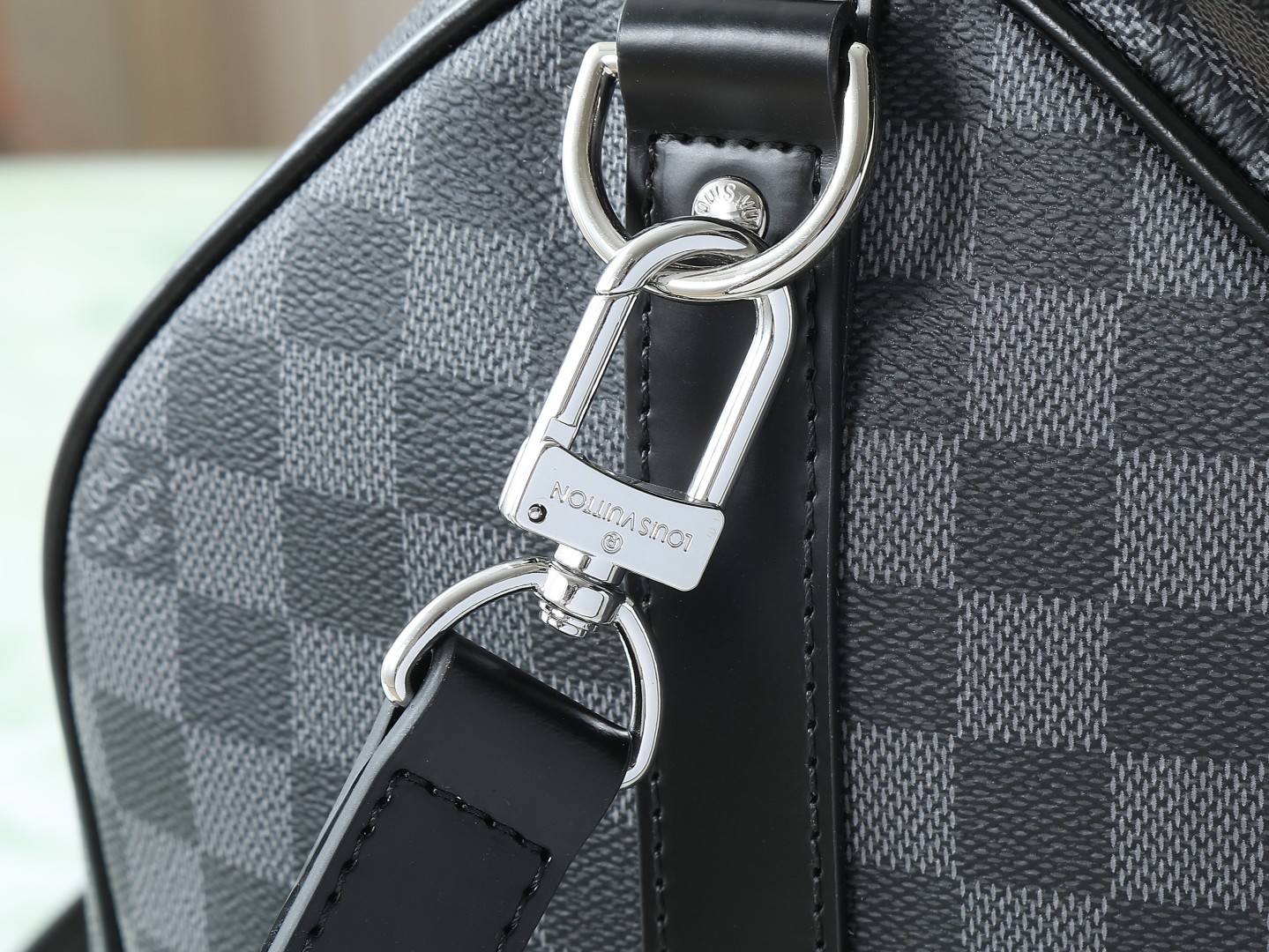 【顶级原单 独家实拍】N41418黑格 KEEPALL 50旅行袋(配肩带)这款以Damier Grap