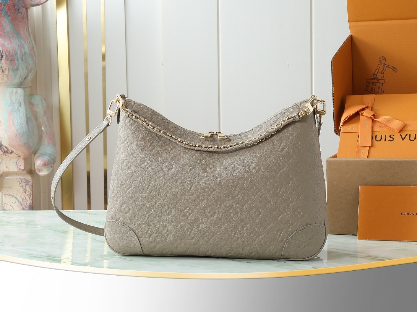 【顶级原单 独家实拍】M25854 这款经典的布洛涅手袋经过升级,采用了宽敞的GM尺寸,非常适合携带笔记