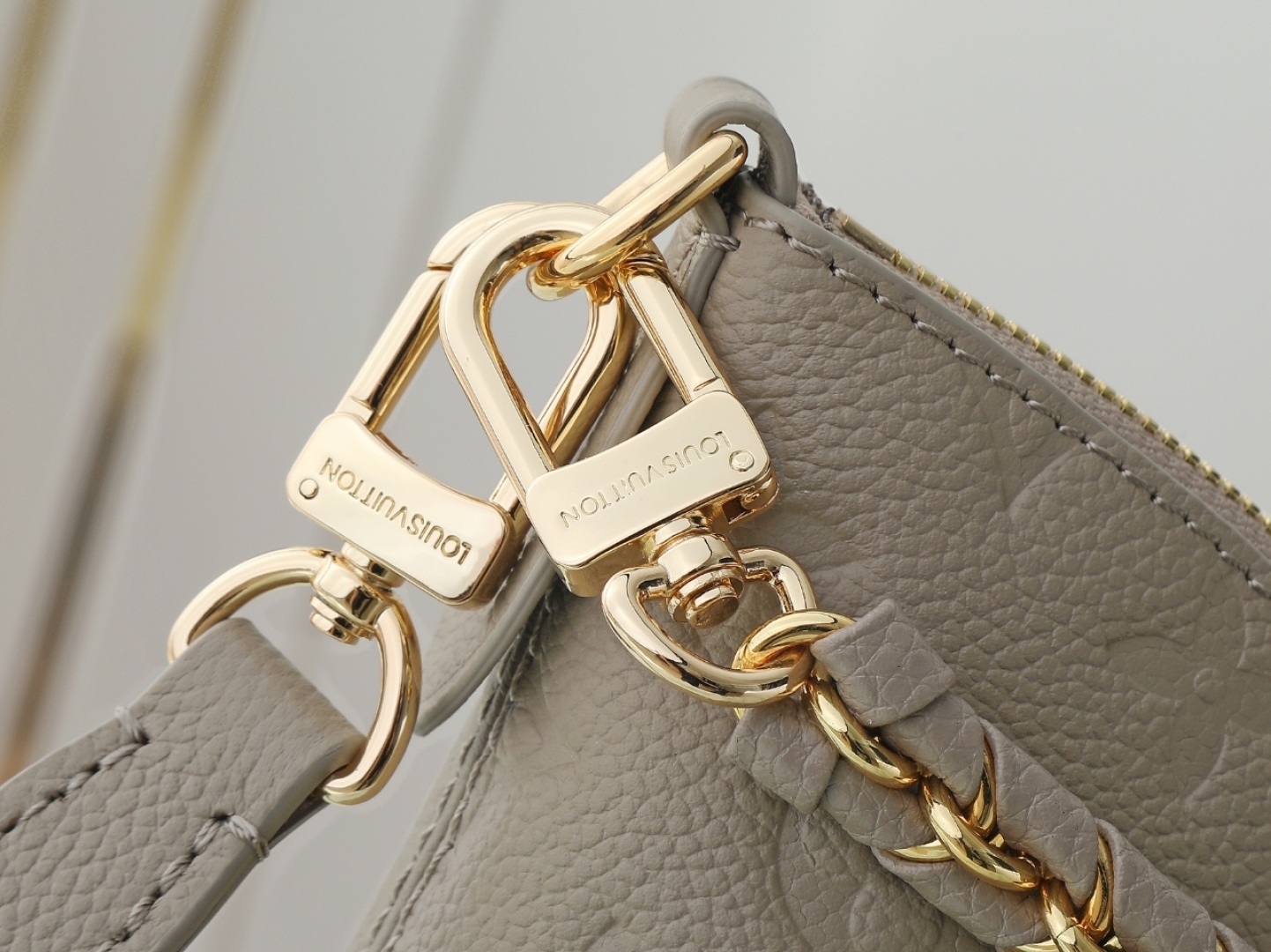 【顶级原单 独家实拍】M25854 这款经典的布洛涅手袋经过升级,采用了宽敞的GM尺寸,非常适合携带笔记