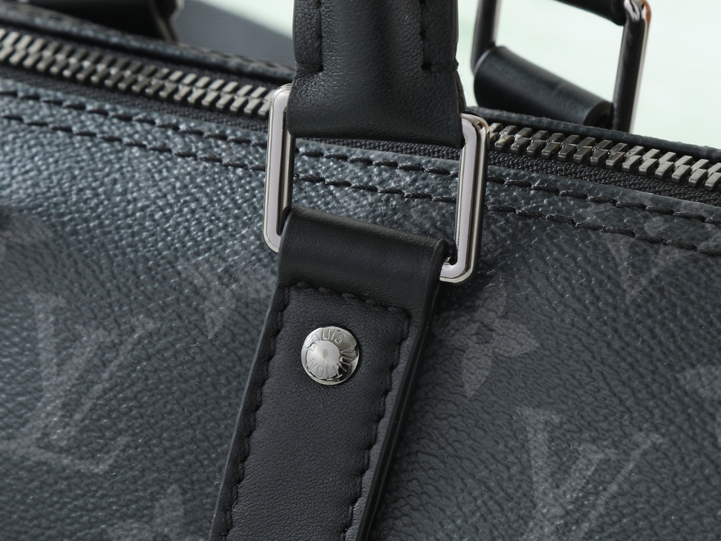 【顶级原单 独家实拍】黑花丝印 男包枕头包 本款 Keepall 25 手袋 取材 Monogram E