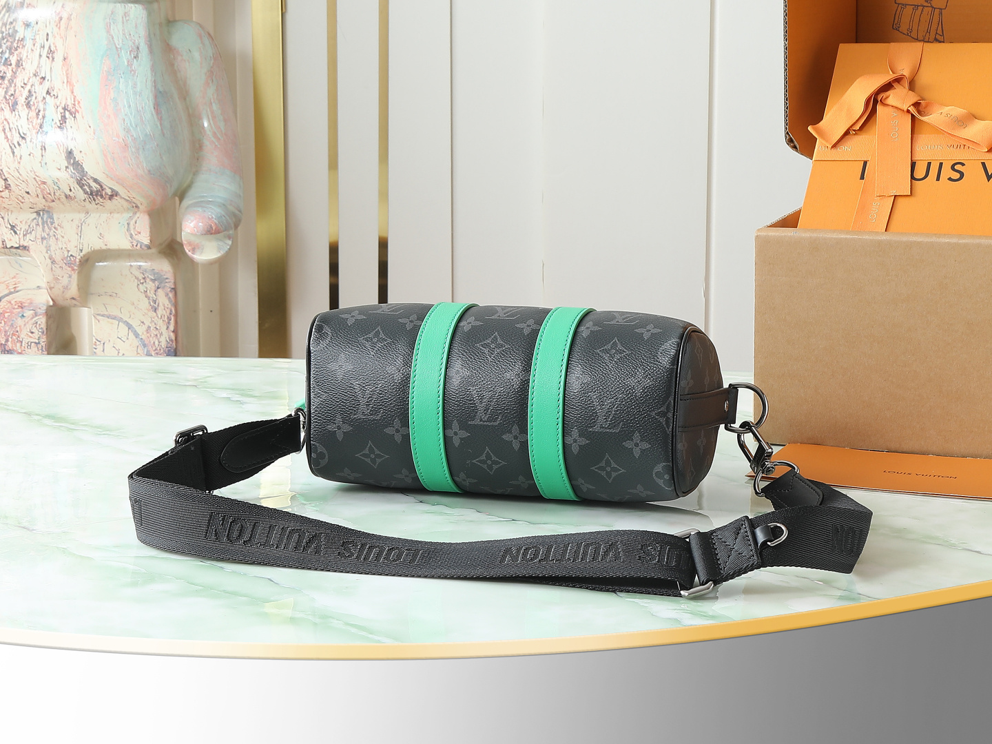 【顶级原单 独家实拍】M25885黑花/绿色 男包枕头包 KEEPALL BANDOULIÈRE 25