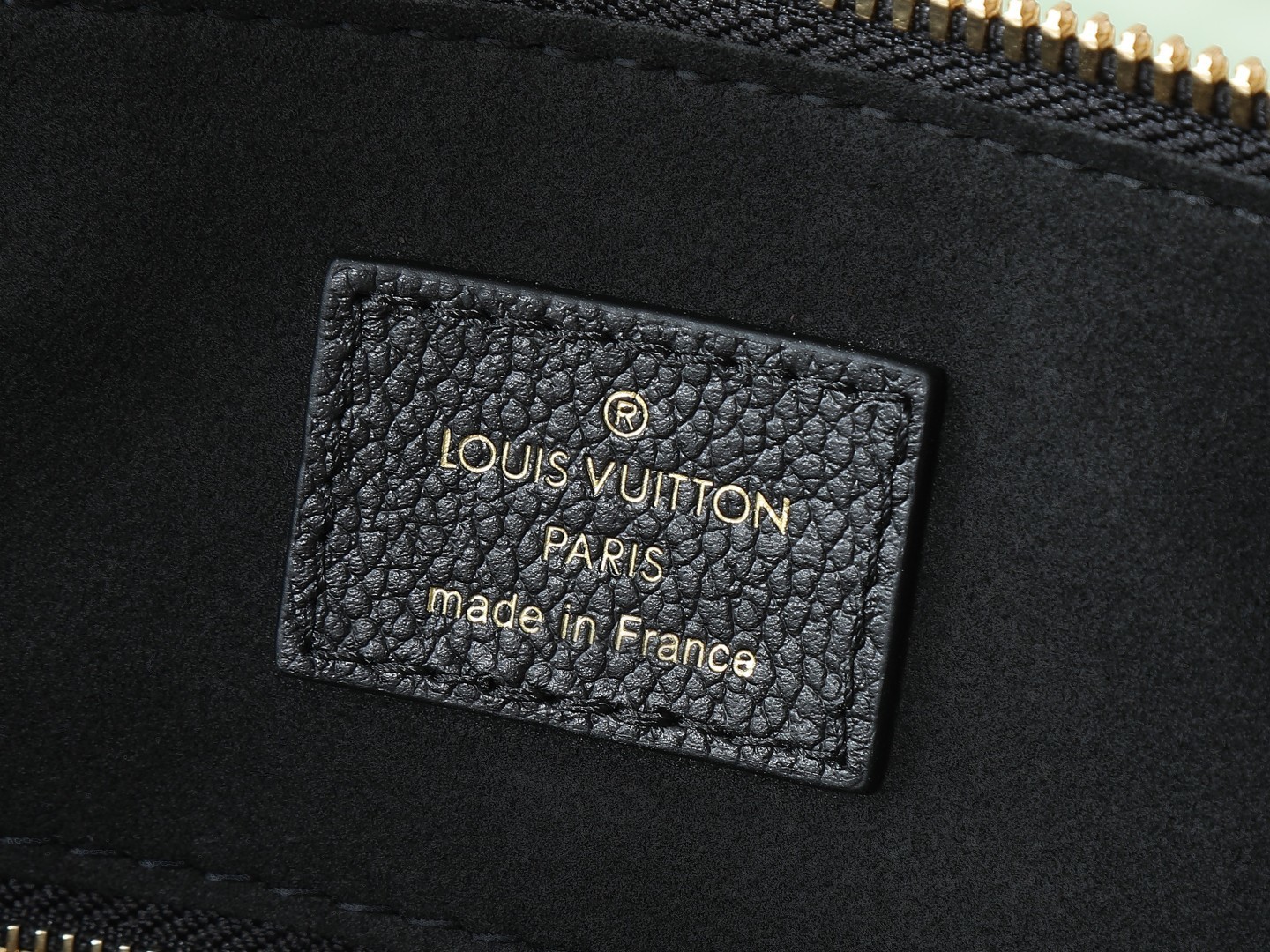 【顶级原单 独家实拍】M58951黑色 全皮压花soeedy枕头包 Speedy Bandoulière